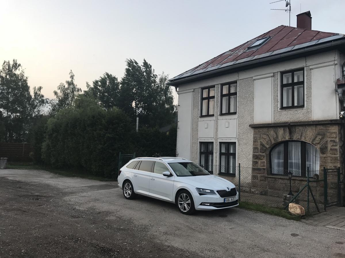 Ubytovani V Soukromi "U Olsu" Hostinné Exterior photo